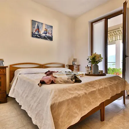 Casa Ledio - Theater * Tignale